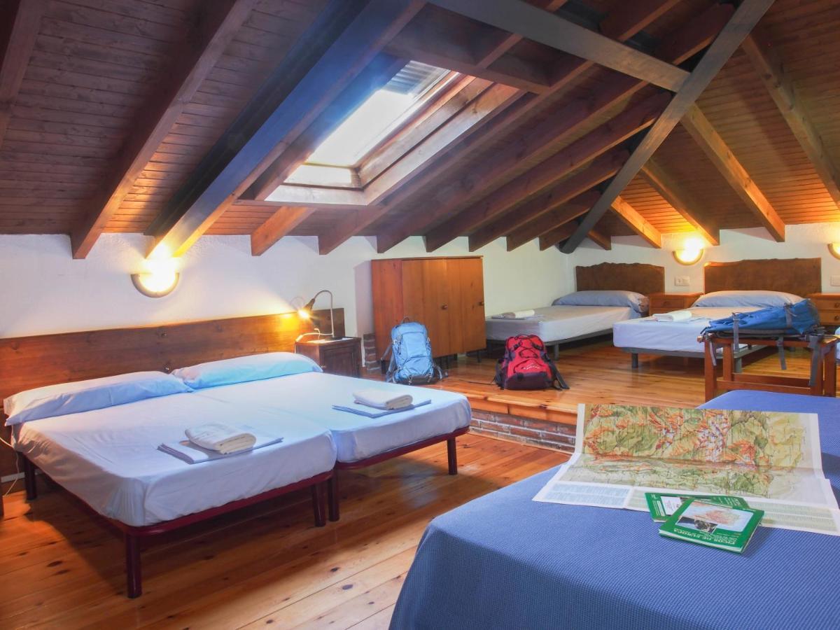 Casa De La Montana Albergue Turistico Avín Exterior foto